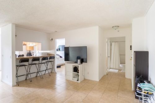 7502 Parkway Dr, La Mesa, CA 91941-1790