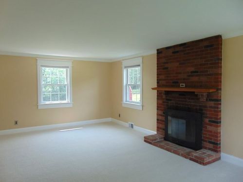 1811 Mount Royal Blvd, Glenshaw PA  15116-1007 exterior