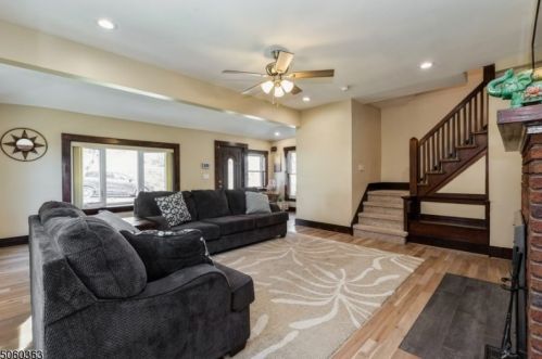 176 Hillside Ave, Nutley, NJ 07110-1628