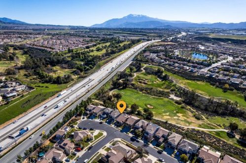 37227 Winged Foot Rd, Beaumont CA  92223-8010 exterior