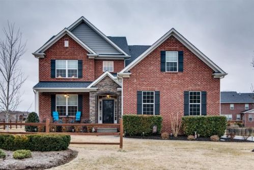 304 Dandelion Dr, Lebanon TN  37087-1431 exterior