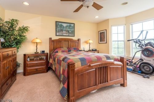 30 Surrey Ln, Flemington NJ  08822-1588 exterior