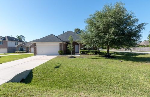 9215 Hidden Ct, Magnolia, TX 77354-5852