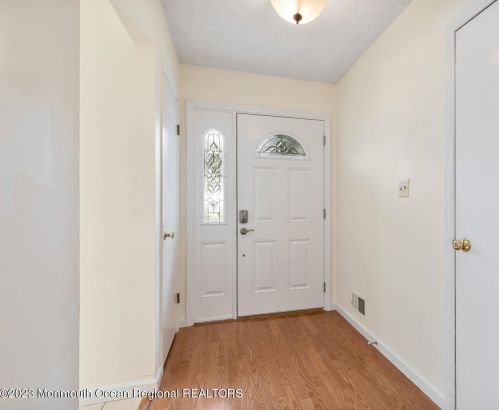 207 Loganberry Ln, East Freehold, NJ 07728-4045