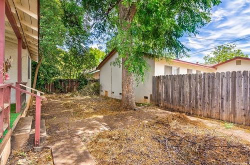 2262 Hewitt Ave, Oroville CA  95966-5474 exterior