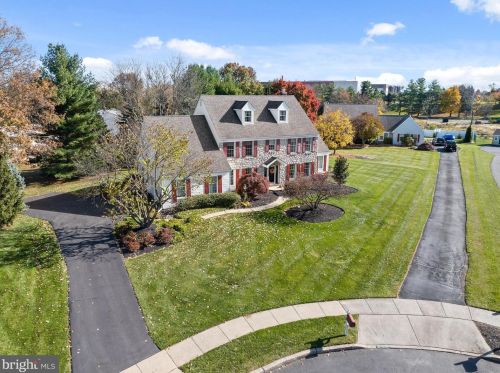 811 Patterson Dr, Lansdale, PA 19446-5431