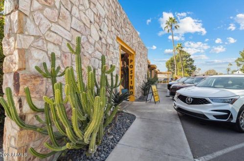 4133 35th St, Phoenix AZ  85018-4703 exterior