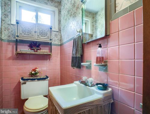 120 Zieglerville Rd, Collegeville PA  19473-2214 exterior