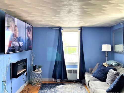 101 Federal St, United States Coast Guard Ac CT  06320-6210 exterior