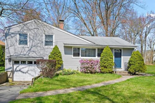 188 Side Dr, Wallingford, CT 06492-3916