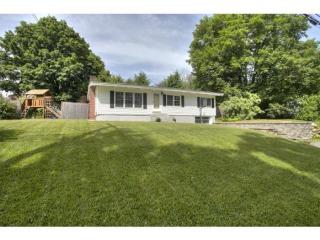 67 Old Rockingham Rd, Salem, NH 03079-2124
