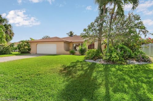 2911 22nd Ave, Cape Coral, FL 33904-3008