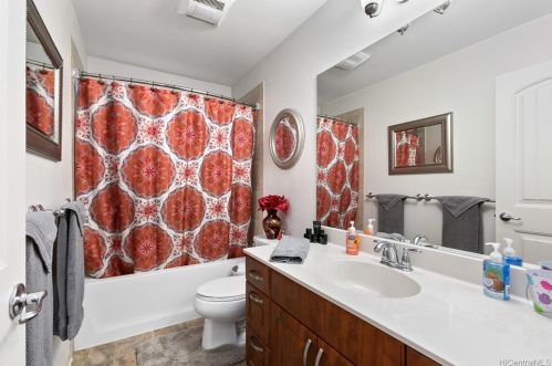 92-761 Kuhoho St, Kapolei HI  96707 exterior