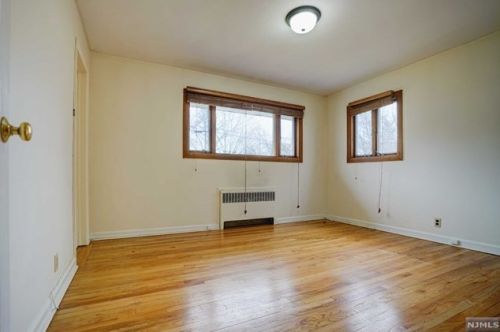 479 Berkshire Rd, Ridgewood NJ  07450-5533 exterior