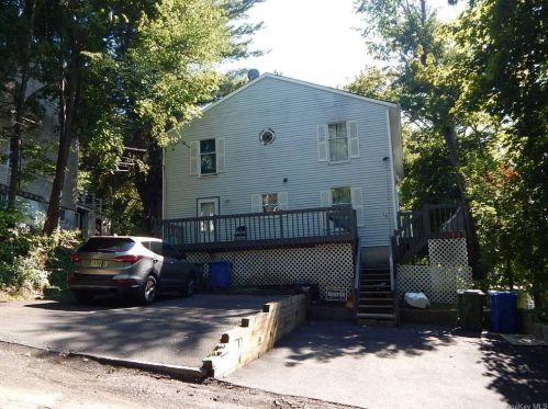 16 Wilbur Ave, Middletown, NY 10940-6313