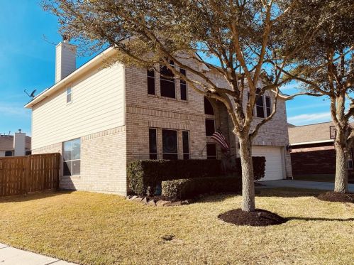 802 Hallmark Oak St, Taylor Lake Village, TX 77586-3950