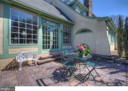29 Aldwyn Ln, Ithan, PA 19085-1435