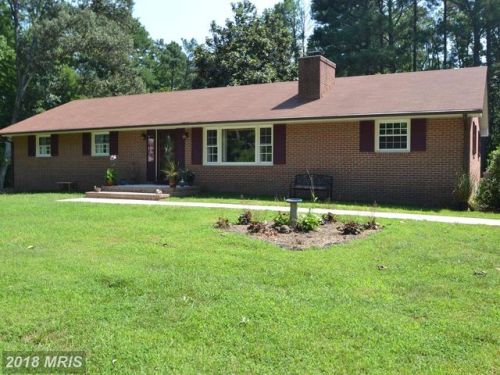 1054 White Oak Rd, Fredericksburg, VA 22405-3618