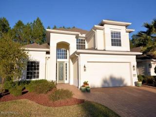 9193 Rosewater Ln, Jacksonville, FL 32256-9697