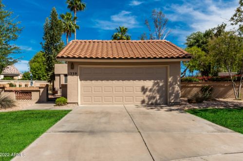 1339 Los Altos Dr, Chandler, AZ 85224-8526
