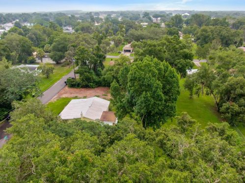 396 Collins St, Umatilla FL  32784-8387 exterior