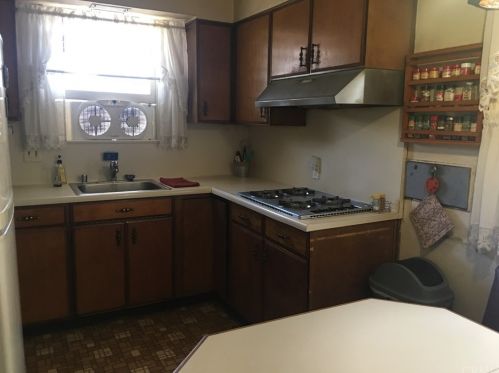 10640 Sunnybrook Ln, Whittier, CA 90604-1755