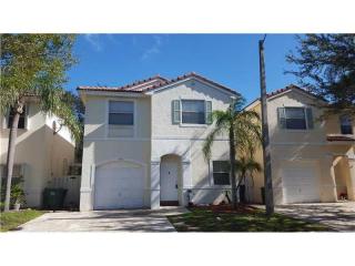 4055 Tree Tops Rd, Hollywood FL  33026-1169 exterior