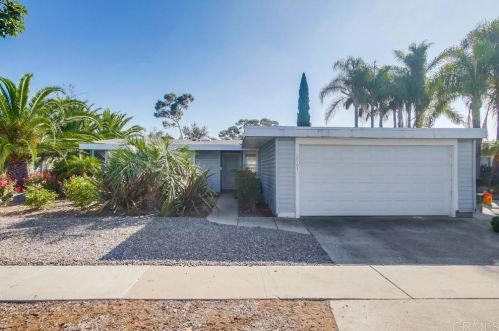 3061 Mobley St, San Diego, CA 92123-3038