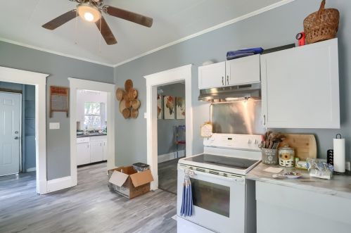 589 Spruce Ave, Hermitage PA  16146-4013 exterior