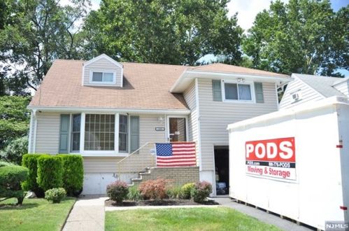 129 Maywood Ave, Maywood, NJ 07607-1013