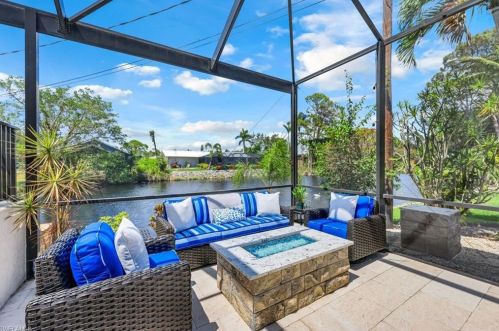 999 Valley Dr, Bonita Springs FL  34134-7438 exterior