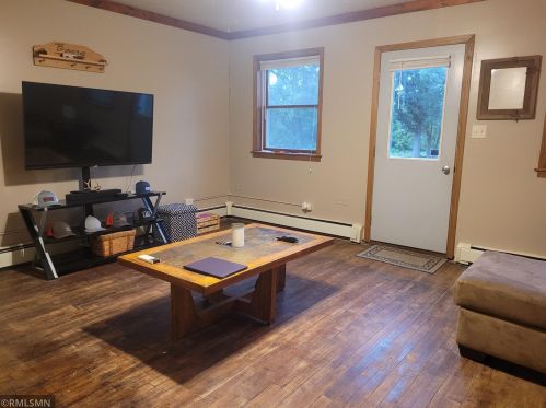 124 State St, Ubet, WI 54009-9037
