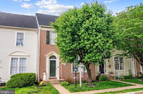 14104 Madrigal Dr, Woodbridge VA  22193-5948 exterior