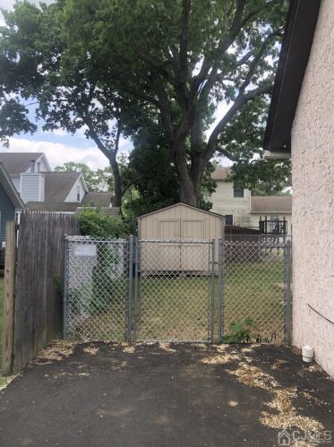 21 Farless Ave, Old Bridge NJ  08857-1212 exterior
