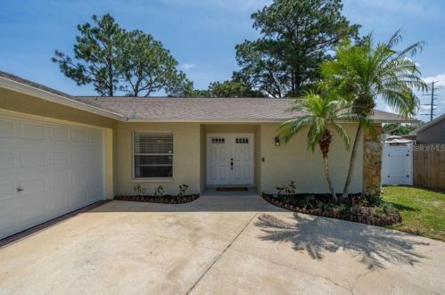 5030 Gardendale Ln, New Port Richey, FL 34653-5024