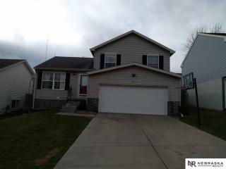 7865 Newport Ave, Omaha, NE 68122-1664
