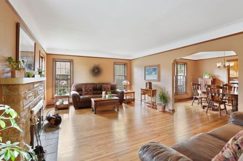 2330 Wilson St, Minneapolis, MN 55418-4136