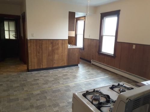 42 Adams St, Worcester MA  01604-1673 exterior