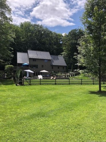 40 Salmon Kill Rd, Lakeville, CT 06039-1114