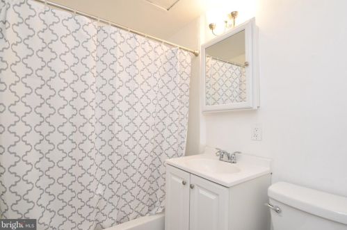 1911 Prospect Rd, Wilmington DE  19805-4120 exterior