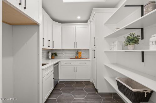 8500 Aster Dr, Scottsdale AZ  85260-5308 exterior