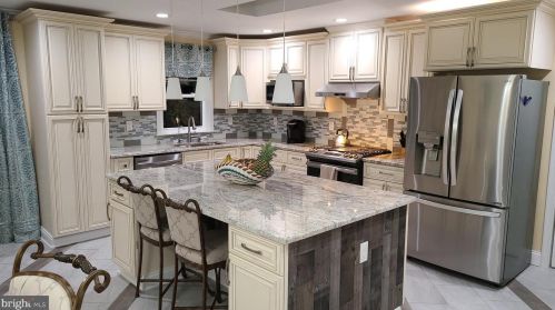 2537 Kenton Rd, Dover, DE 19904-1342