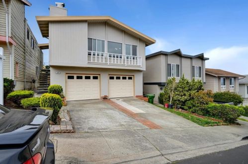 124 Shipley Ave, Daly City, CA 94015-2718