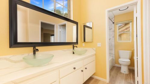 31807 Camino Rosales, Temecula CA  92592-1040 exterior
