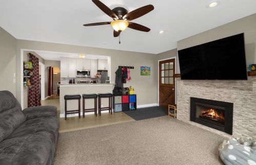 2218 Hyde Ave, La Crosse, WI 54601-6632