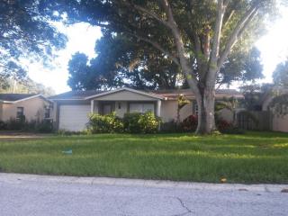 3321 21st Ave, Largo, FL 33774-1302