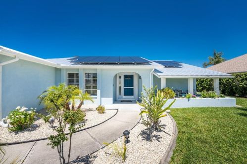 33 Bunker Cir, Placida FL  33947-2109 exterior