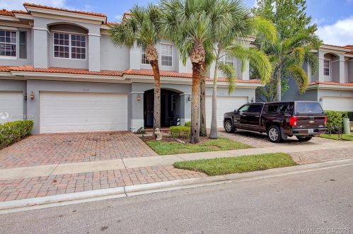 2141 Cape Cod Dr, Fort Pierce, FL 34953-4567