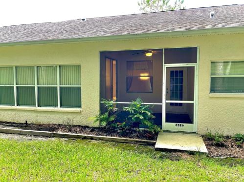 3516 Tealwood Cir, Palm Harbor FL  34685-3145 exterior