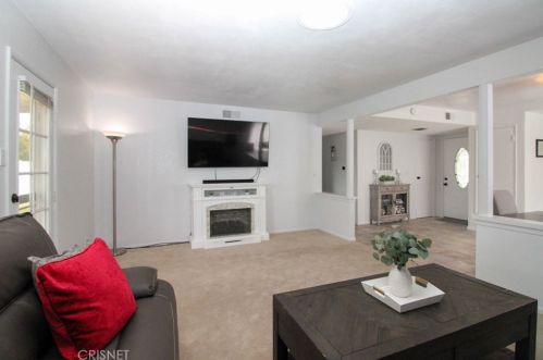 2241 Ravenna St, Simi Valley CA  93065-2737 exterior